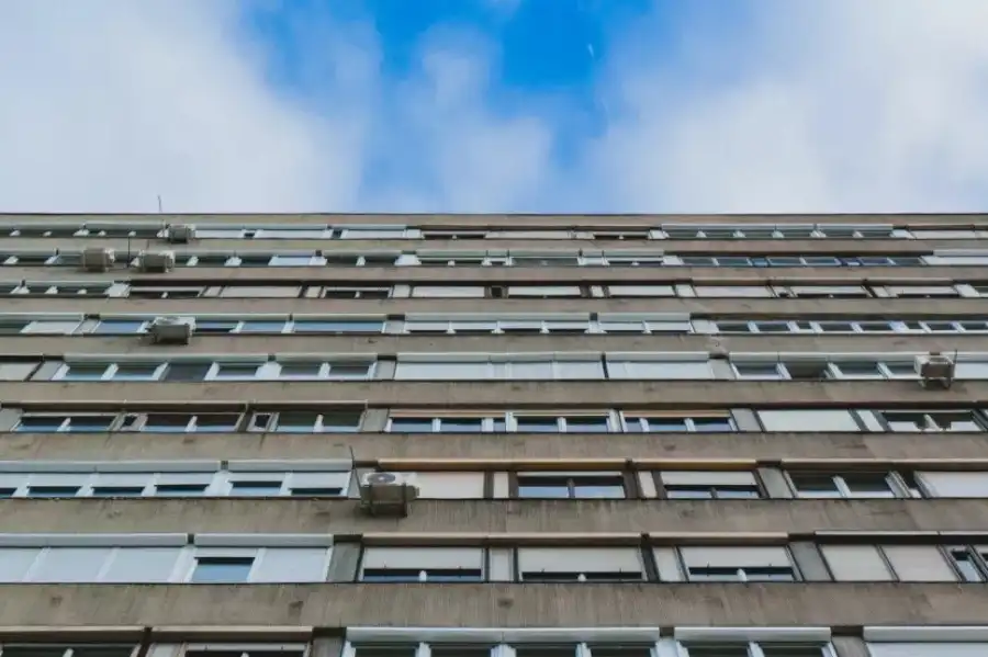 Kormányzati lakásépítési program fékezhetné az áremelkedést, de erre nincs sok esély