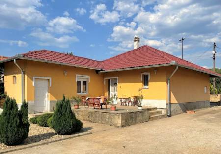 eladó családi ház, Kótaj