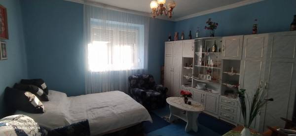eladó családi ház, Napkor