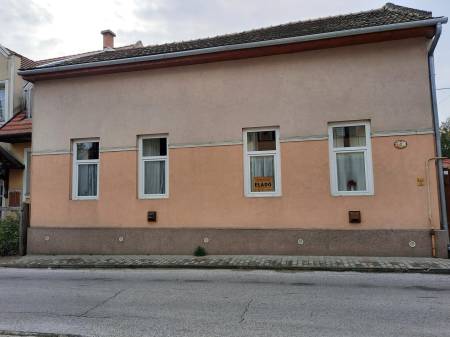Szabolcs-Szatmár-Bereg megye Nyíregyháza - családi ház