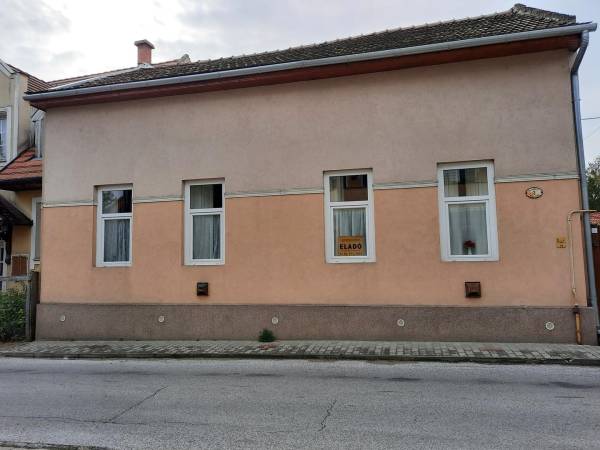eladó családi ház, Nyíregyháza