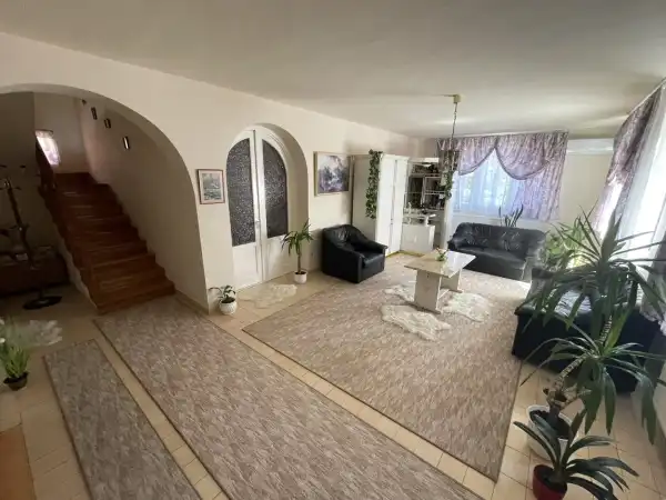 Eladó családi ház, Nyíregyháza 5 szoba 175 m² 124.9 M Ft