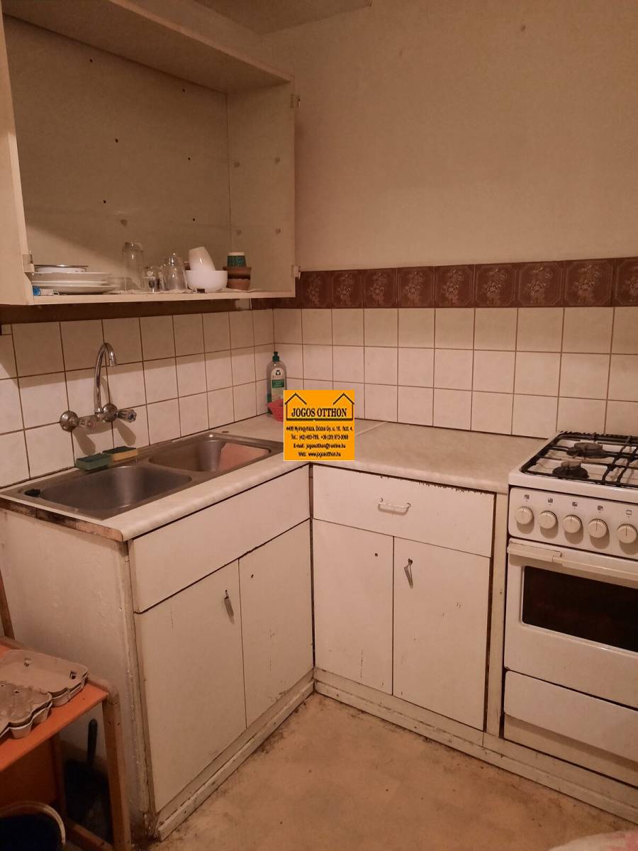 eladó panellakás, Nyíregyháza