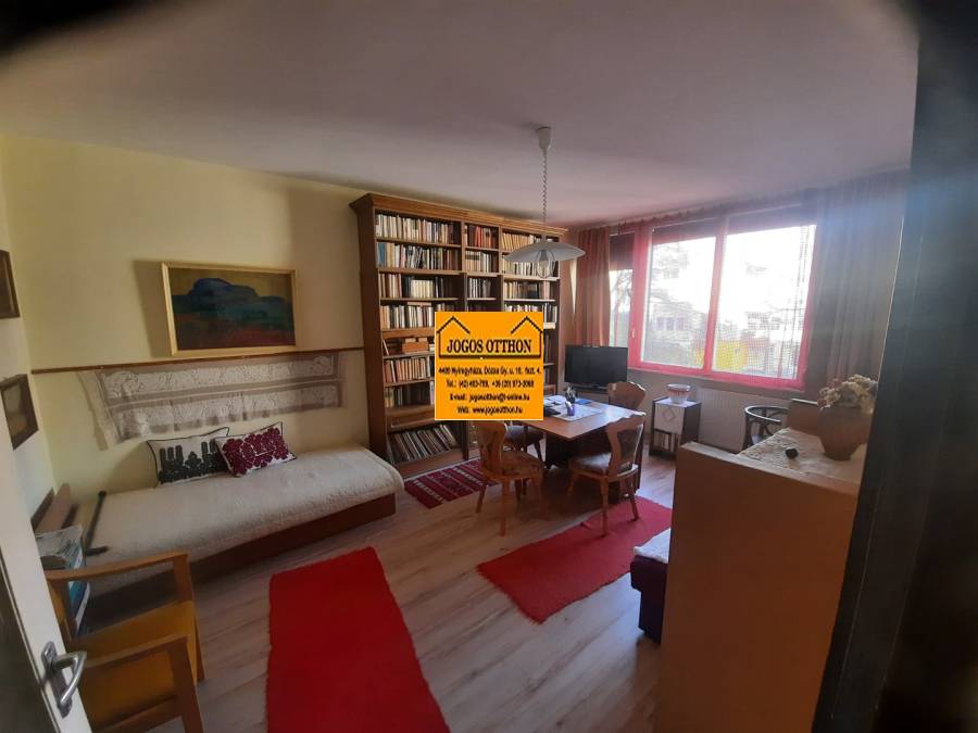 eladó panellakás, Nyíregyháza
