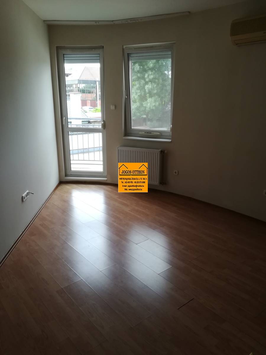 eladó téglalakás, Nyíregyháza
