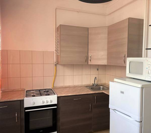 kiadó panellakás, Nyíregyháza